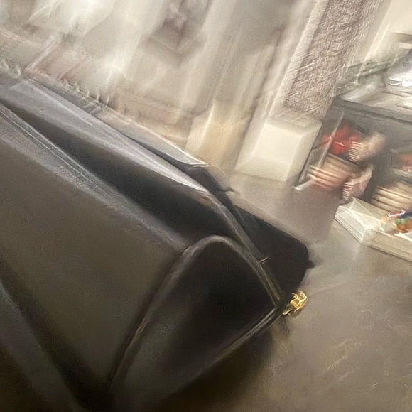 Charles and Keith Black Leather satchel - Picture 11 of 11